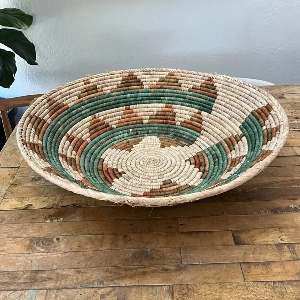 Large Hand Woven Coiled Beige Basket Spiral Checkered Wall Decor 27